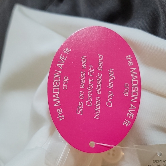 🆕️ The Madison Ave fit crop - Picture 4 of 4